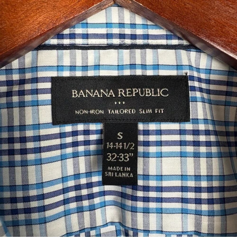 Banana Republic Button Down Plaid‎ Styled Dress Shirt